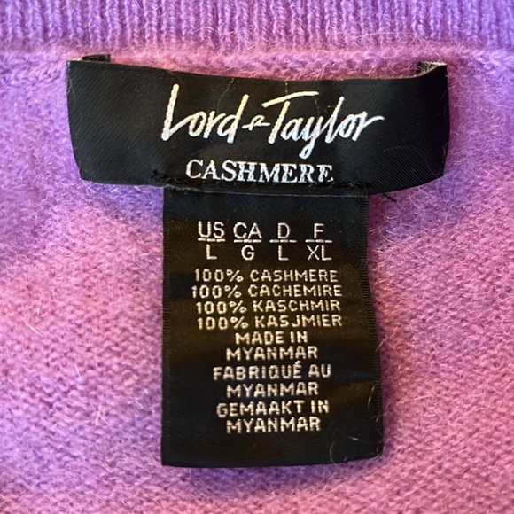 Lord & Taylor 100% Cashmere Lavender v-neck Sweater ribbed hem Size Large - Picture 7 of 8